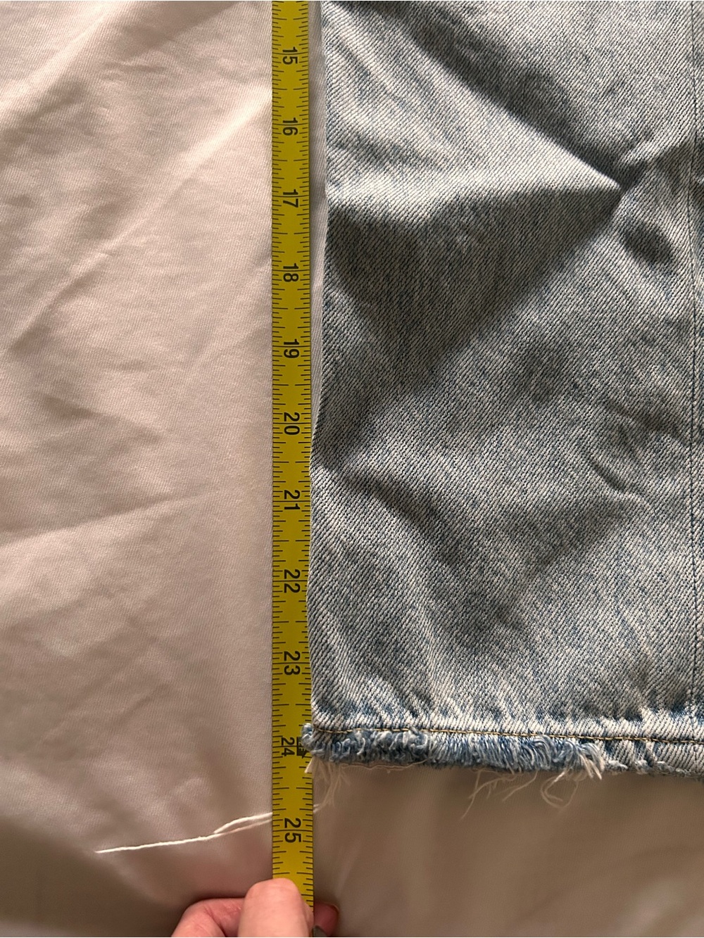 Agolde Riley Light Blue Distressed Jeans - Picture 4 of 5